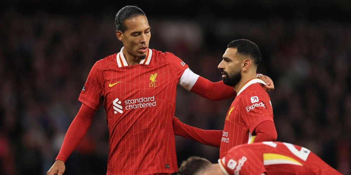 Van-Dijk-Tegaskan-Dukungan-Penuh-untuk-Masa-Depan-Salah-di-Liverpool