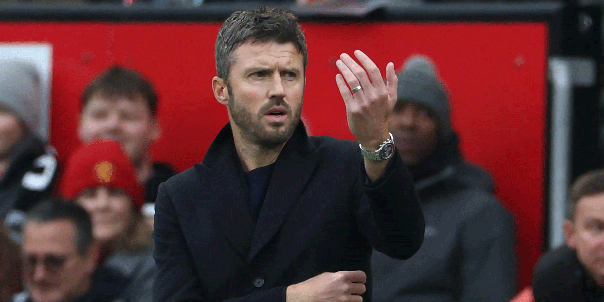 Carragher Skeptis Debut Carrick di Manchester United