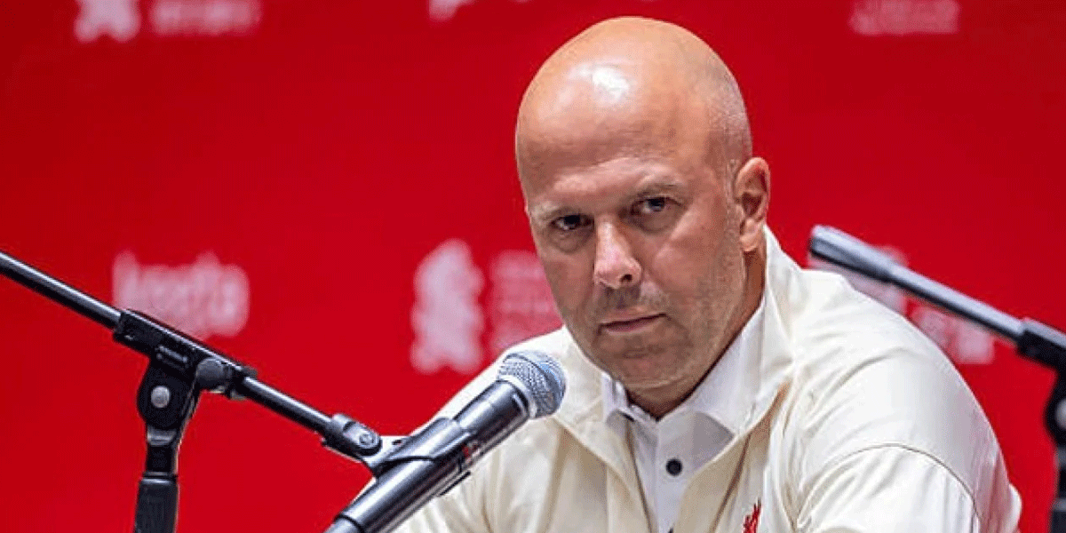 Liverpool Tetap Menyerang Arne Slot Bantah Kritik Bertahan